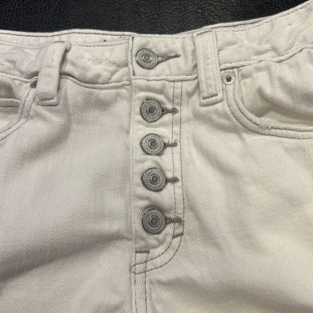 We The Free People Jeans Shorts Womens 26 Denim Romeo Rolled Cut Off Distressed - Picture 2 of 5